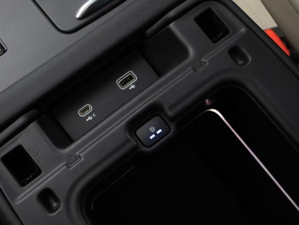 Land Rover Discovery V Рестайлинг с пробегом 2021 года, цена 7 348 000 рублей, 55420 км, внедорожник, Автокод Объявления