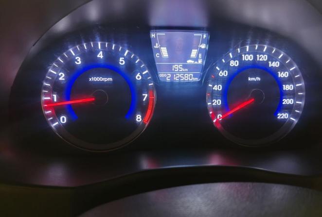 Hyundai Solaris I с пробегом 2012 года, цена 620 000 рублей, 212430 км, седан, Автокод Объявления