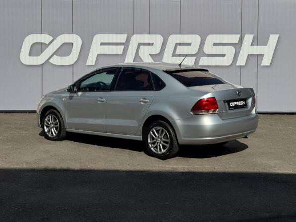 Volkswagen Polo V с пробегом 2012 года, цена 719 000 рублей, 210473 км, седан, Автокод Объявления