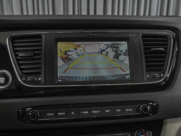Kia Carnival III с пробегом 2017 года, цена 2 640 000 рублей, 174289 км, минивэн, Автокод Объявления