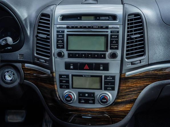 Hyundai Santa Fe II Рестайлинг с пробегом 2010 года, цена 790 000 рублей, 214369 км, внедорожник, Автокод Объявления