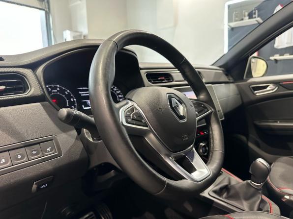 Renault Arkana I с пробегом 2021 года, цена 1 780 000 рублей, 70953 км, внедорожник, Автокод Объявления