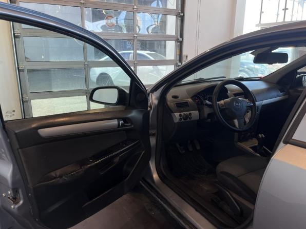Opel Astra H с пробегом 2006 года, цена 375 000 рублей, 246142 км, хэтчбек, Автокод Объявления