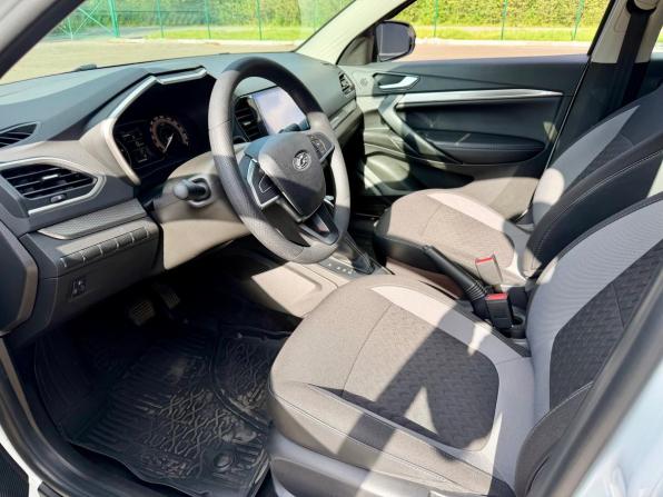 Lada (ВАЗ) Vesta I Рестайлинг (NG) с пробегом 2024 года, цена 1 294 000 рублей, 5300 км, седан, Автокод Объявления