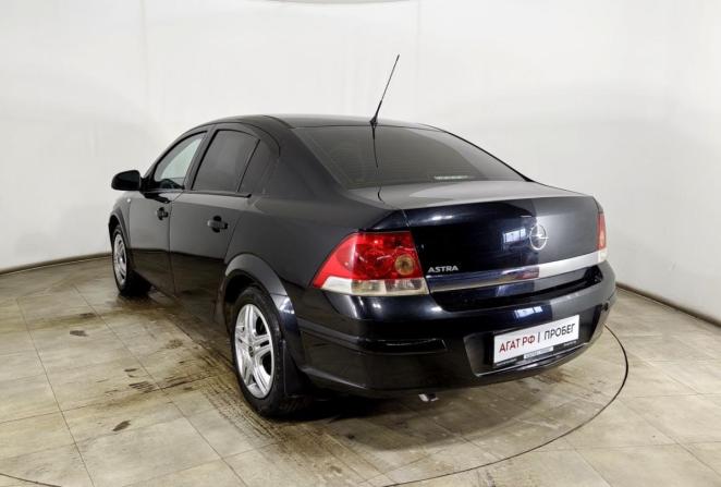 Opel Astra J Рестайлинг с пробегом 2013 года, цена 660 000 рублей, 177520 км, седан, Автокод Объявления