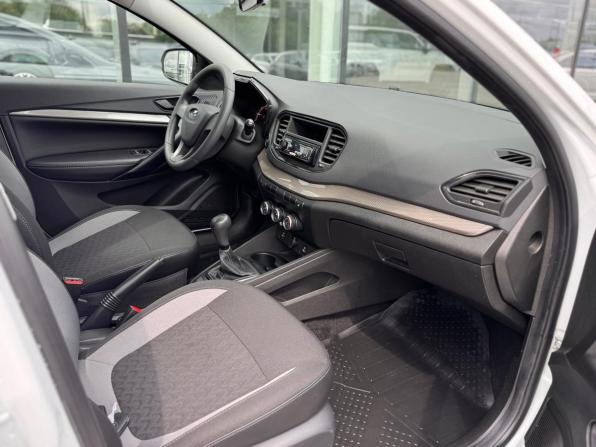 Lada (ВАЗ) Vesta I Рестайлинг (NG) с пробегом 2023 года, цена 1 315 000 рублей, 25340 км, седан, Автокод Объявления