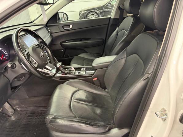 Kia Optima IV Рестайлинг с пробегом 2019 года, цена 1 997 000 рублей, 92400 км, седан, Автокод Объявления
