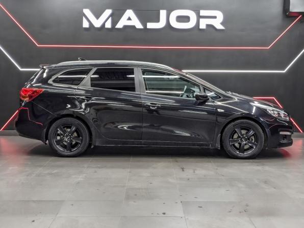 Kia Ceed II Рестайлинг с пробегом 2017 года, цена 1 245 000 рублей, 129641 км, универсал, Автокод Объявления