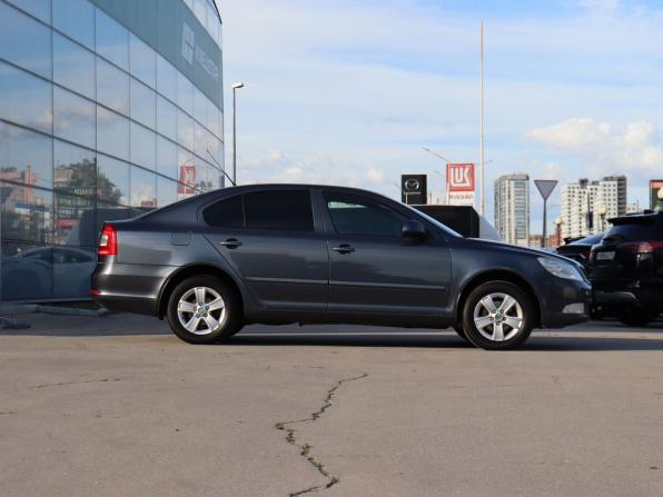 Skoda Octavia II (A5) Рестайлинг с пробегом 2010 года, цена 680 000 рублей, 284388 км, лифтбек, Автокод Объявления