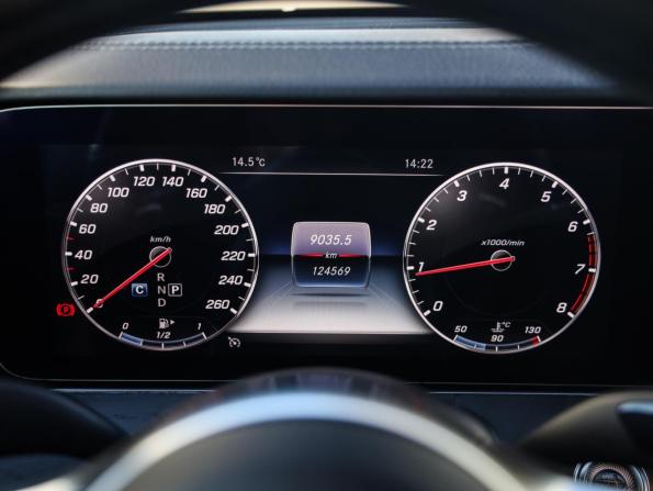 Mercedes-Benz E-Класс V (W213 S213 C238) с пробегом 2018 года, цена 3 144 852 рубля, 124257 км, седан, Автокод Объявления