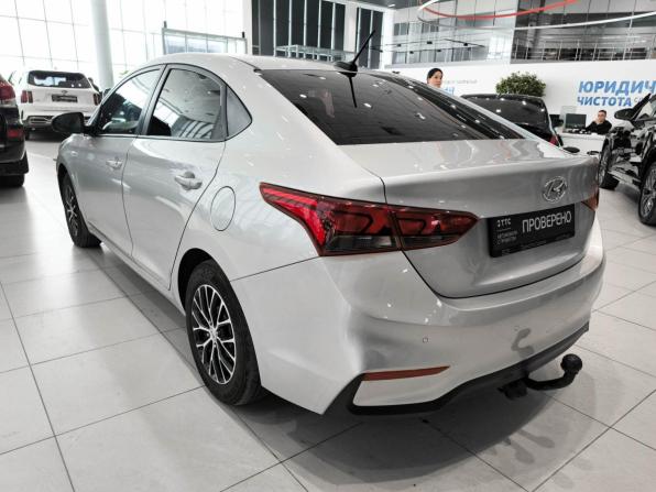 Hyundai Solaris II с пробегом 2019 года, цена 1 320 000 рублей, 110966 км, седан, Автокод Объявления