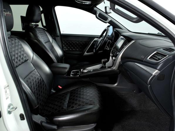 Mitsubishi Montero Sport III Рестайлинг с пробегом 2022 года, цена 3 498 000 рублей, 214128 км, внедорожник, Автокод Объявления