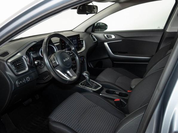Kia Ceed III Рестайлинг с пробегом 2022 года, цена 2 297 000 рублей, 57643 км, универсал, Автокод Объявления