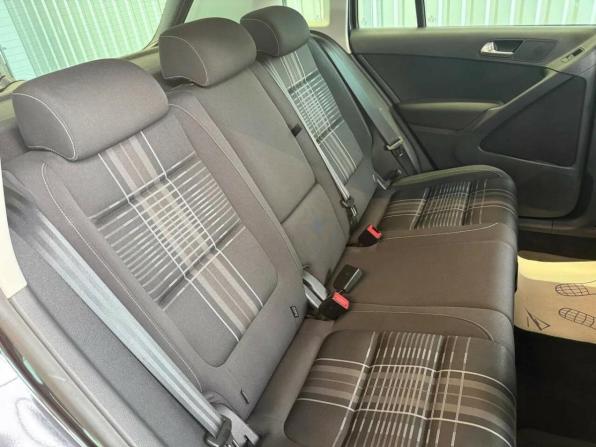 Volkswagen Tiguan I Рестайлинг с пробегом 2015 года, цена 1 499 000 рублей, 209000 км, внедорожник, Автокод Объявления