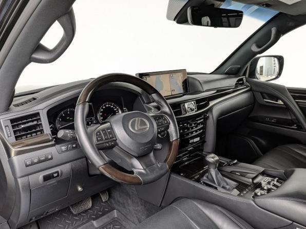 Lexus LX III Рестайлинг 2 с пробегом 2017 года, цена 8 645 000 рублей, 71119 км, внедорожник, Автокод Объявления