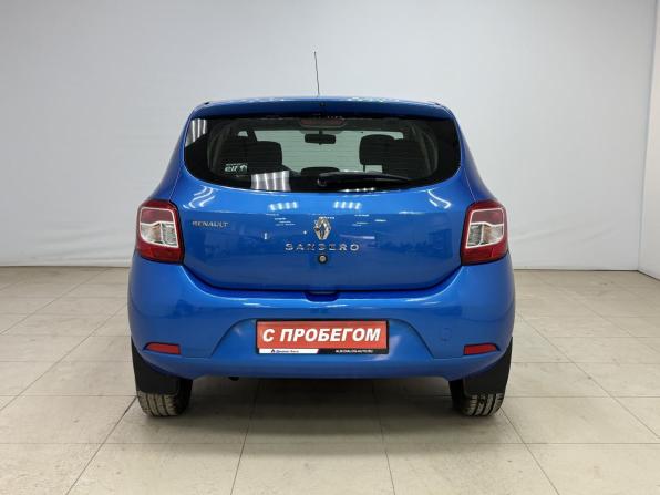 Renault Sandero II с пробегом 2015 года, цена 800 000 рублей, 126597 км, хэтчбек, Автокод Объявления