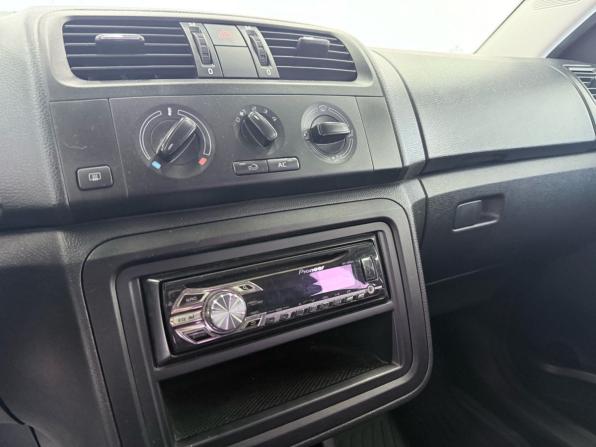 Skoda Fabia II Рестайлинг с пробегом 2013 года, цена 779 000 рублей, 68478 км, хэтчбек, Автокод Объявления