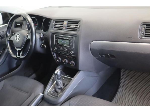 Volkswagen Jetta VI Рестайлинг с пробегом 2015 года, цена 1 013 000 рублей, 184970 км, седан, Автокод Объявления