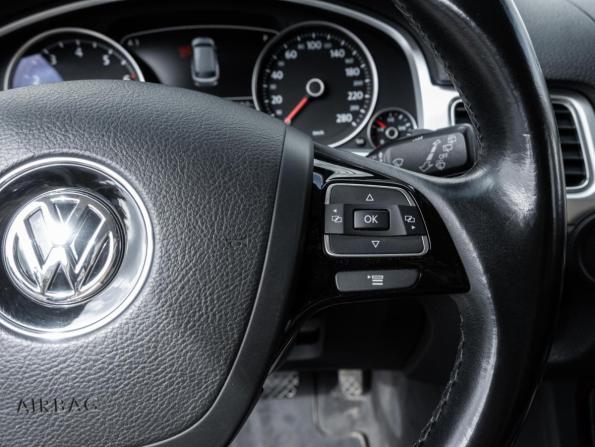 Volkswagen Touareg II Рестайлинг с пробегом 2015 года, цена 3 670 000 рублей, 113272 км, внедорожник, Автокод Объявления