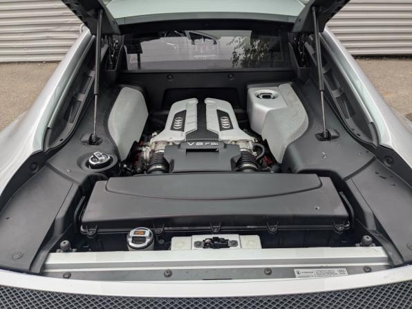 Audi R8 I (Typ 42) с пробегом 2011 года, цена 7 999 000 рублей, 21176 км, купе, Автокод Объявления