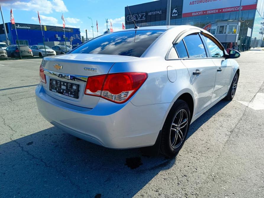 Chevrolet Cruze I Рестайлинг Тюмень  - изображение 7
