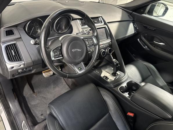 Jaguar E-Pace I с пробегом 2018 года, цена 2 499 800 рублей, 110000 км, внедорожник, Автокод Объявления