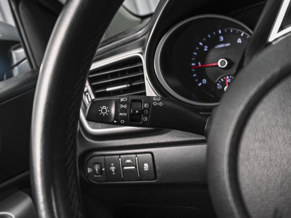Kia Ceed III с пробегом 2018 года, цена 1 398 000 рублей, 177289 км, универсал, Автокод Объявления