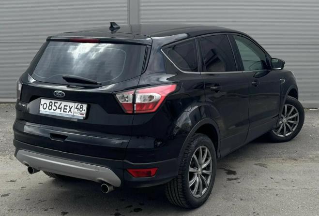 Ford Kuga II Рестайлинг с пробегом 2018 года, цена 1 790 000 рублей, 109436 км, внедорожник, Автокод Объявления