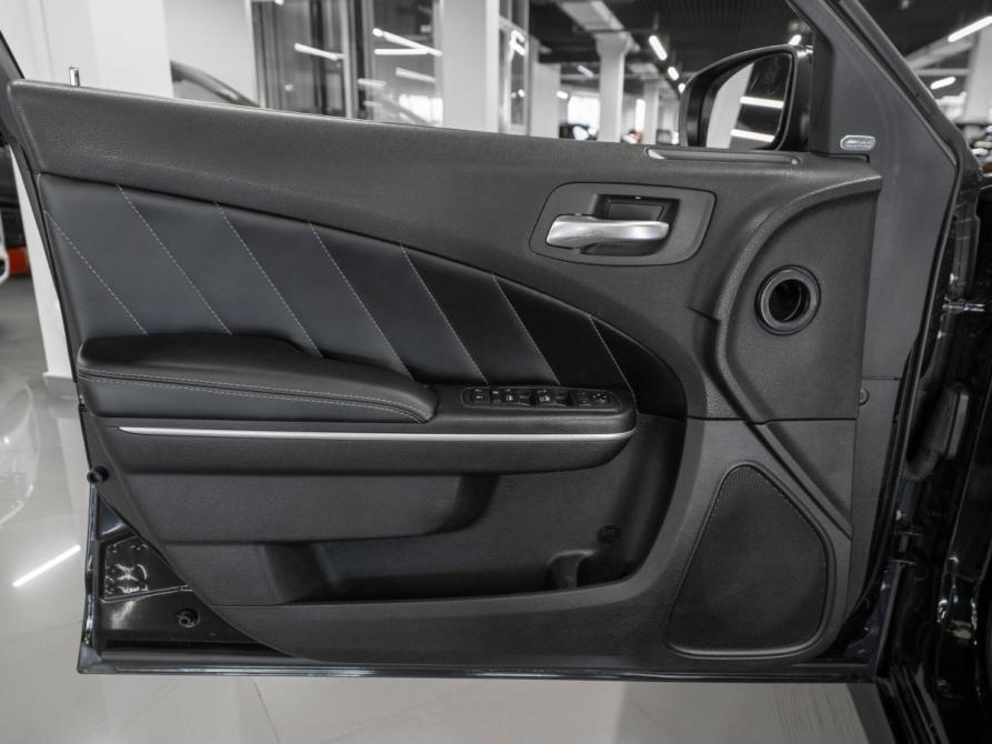 Dodge Charger VII (LD) Рестайлинг Москва  - изображение 14