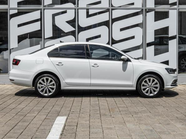Volkswagen Jetta VI Рестайлинг с пробегом 2017 года, цена 1 414 700 рублей, 93909 км, седан, Автокод Объявления