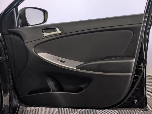 Hyundai Solaris I Рестайлинг с пробегом 2016 года, цена 885 000 рублей, 224809 км, седан, Автокод Объявления