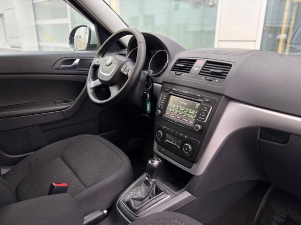 Skoda Yeti I с пробегом 2013 года, цена 945 000 рублей, 159350 км, внедорожник, Автокод Объявления
