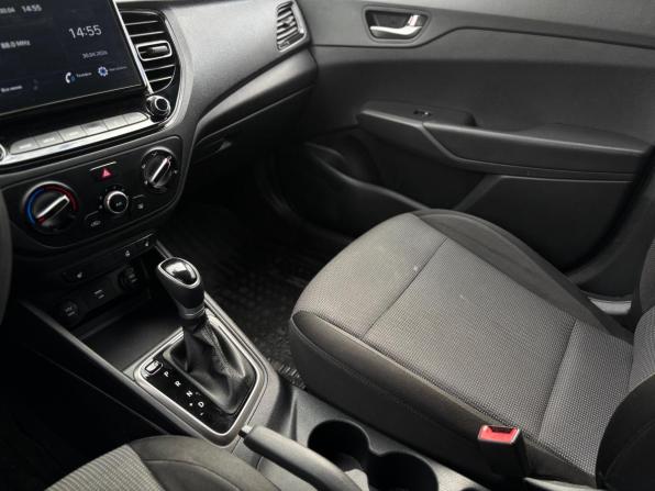 Hyundai Solaris II Рестайлинг с пробегом 2020 года, цена 1 581 000 рублей, 130000 км, седан, Автокод Объявления
