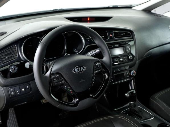 Kia Ceed II с пробегом 2012 года, цена 825 000 рублей, 252066 км, хэтчбек, Автокод Объявления