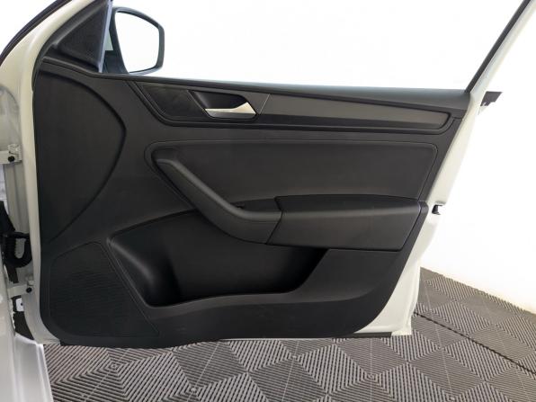 Volkswagen Polo VI с пробегом 2022 года, цена 1 690 000 рублей, 65119 км, лифтбек, Автокод Объявления