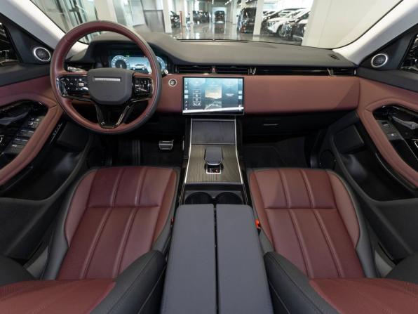 Land Rover Range Rover Evoque II Рестайлинг с пробегом 2025 года, цена 5 850 000 рублей, 50 км, внедорожник, Автокод Объявления