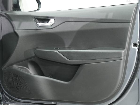 Hyundai Solaris II Рестайлинг с пробегом 2020 года, цена 1 375 000 рублей, 137200 км, седан, Автокод Объявления