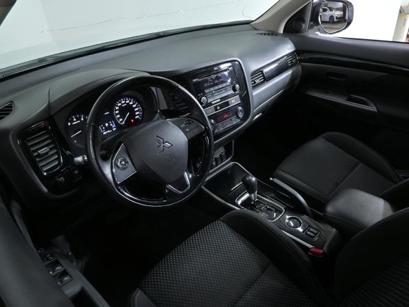 Mitsubishi Outlander III Рестайлинг 3 с пробегом 2019 года, цена 1 890 000 рублей, 86000 км, внедорожник, Автокод Объявления