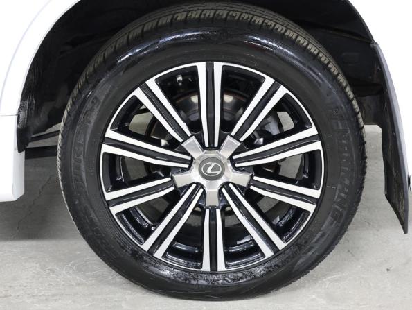 Lexus LX III Рестайлинг 2 с пробегом 2018 года, цена 8 098 000 рублей, 77500 км, внедорожник, Автокод Объявления