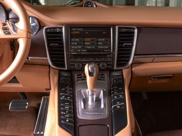 Porsche Panamera I Рестайлинг с пробегом 2015 года, цена 2 990 000 рублей, 152000 км, лифтбек, Автокод Объявления