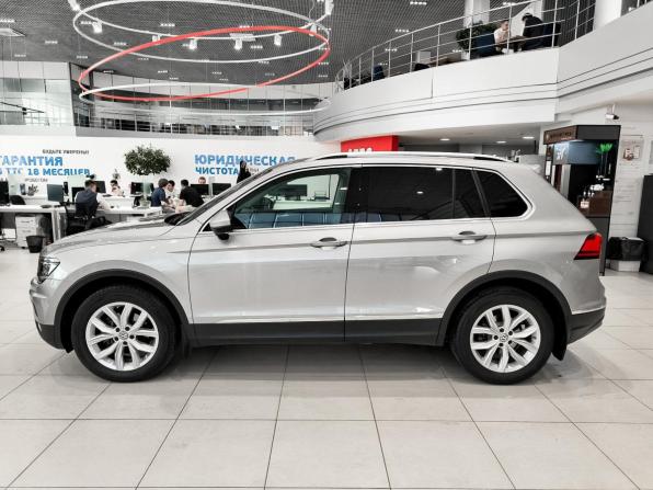 Volkswagen Tiguan II с пробегом 2018 года, цена 2 930 000 рублей, 62768 км, внедорожник, Автокод Объявления