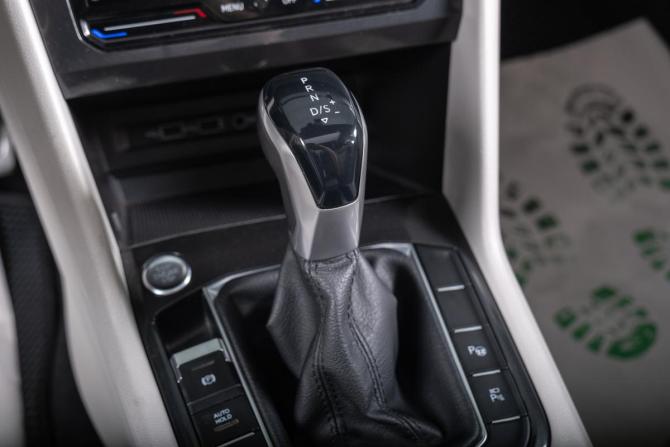 Volkswagen Tiguan II с пробегом 2018 года, цена 3 199 000 рублей, 124000 км, внедорожник, Автокод Объявления