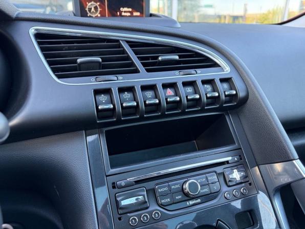 Peugeot 3008 I Рестайлинг с пробегом 2014 года, цена 955 000 рублей, 200450 км, внедорожник, Автокод Объявления