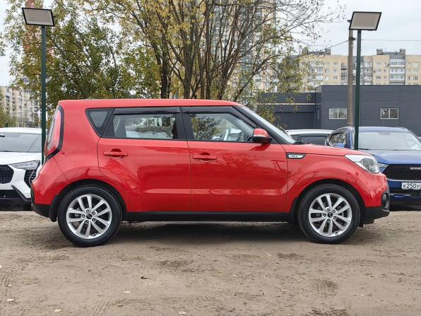Kia Soul II Рестайлинг с пробегом 2018 года, цена 1 919 000 рублей, 28800 км, хэтчбек, Автокод Объявления