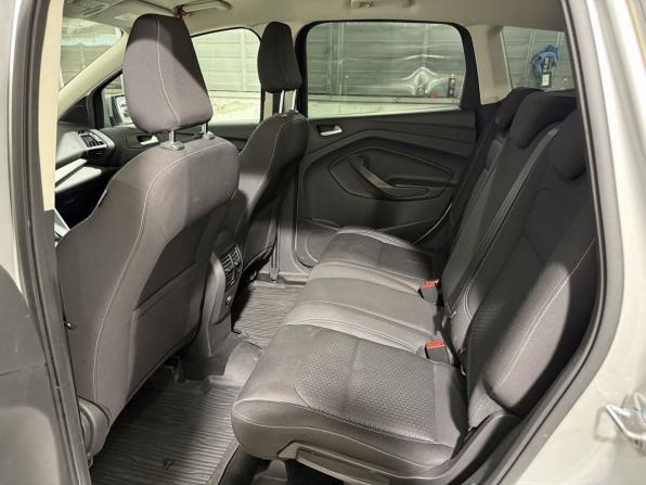 Ford Kuga II Рестайлинг с пробегом 2017 года, цена 1 799 800 рублей, 77000 км, внедорожник, Автокод Объявления