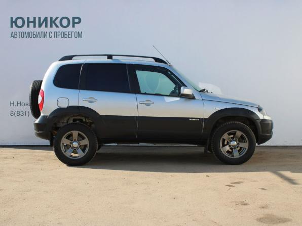 Chevrolet Niva I Рестайлинг с пробегом 2017 года, цена 639 000 рублей, 130547 км, внедорожник, Автокод Объявления