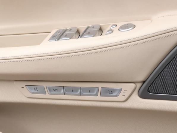 BMW 7 серии VI (G11/G12) с пробегом 2016 года, цена 3 490 000 рублей, 139353 км, седан, Автокод Объявления