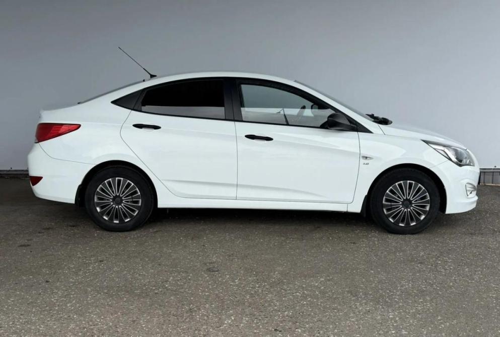 Hyundai Solaris I Киров  - изображение 4