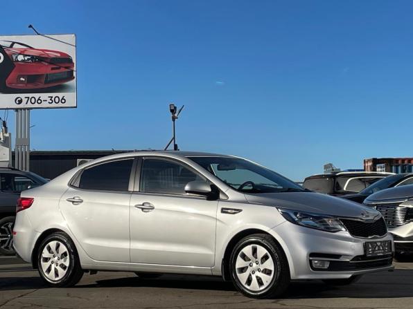 Kia Rio III Рестайлинг с пробегом 2016 года, цена 969 000 рублей, 105500 км, седан, Автокод Объявления