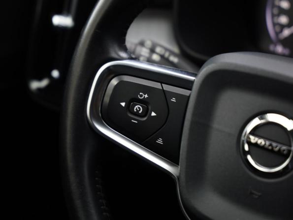 Volvo XC40 I с пробегом 2019 года, цена 2 675 000 рублей, 114065 км, внедорожник, Автокод Объявления